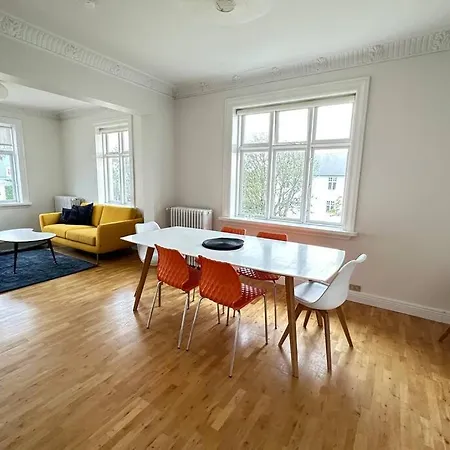 Beautiful 2 Bedroom Apartment Downtown Reikiavik Exterior foto