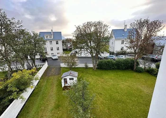 Beautiful 2 Bedroom Apartment Downtown Reykjavik